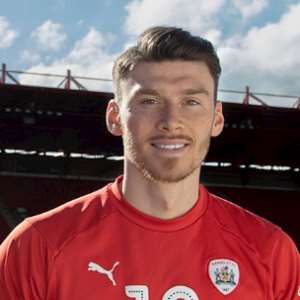 Kieffer Moore Birthday, Real Name, Age, Weight, Height, Family, Facts ...